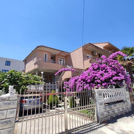 Apartmani Andrijana ウルツィニ エクステリア 写真